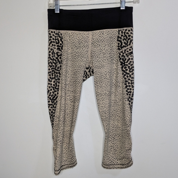 Lululemon Spotted Run Top Speed Crop Athletic Workout Exercise Legging 4 - Picture 1 of 10